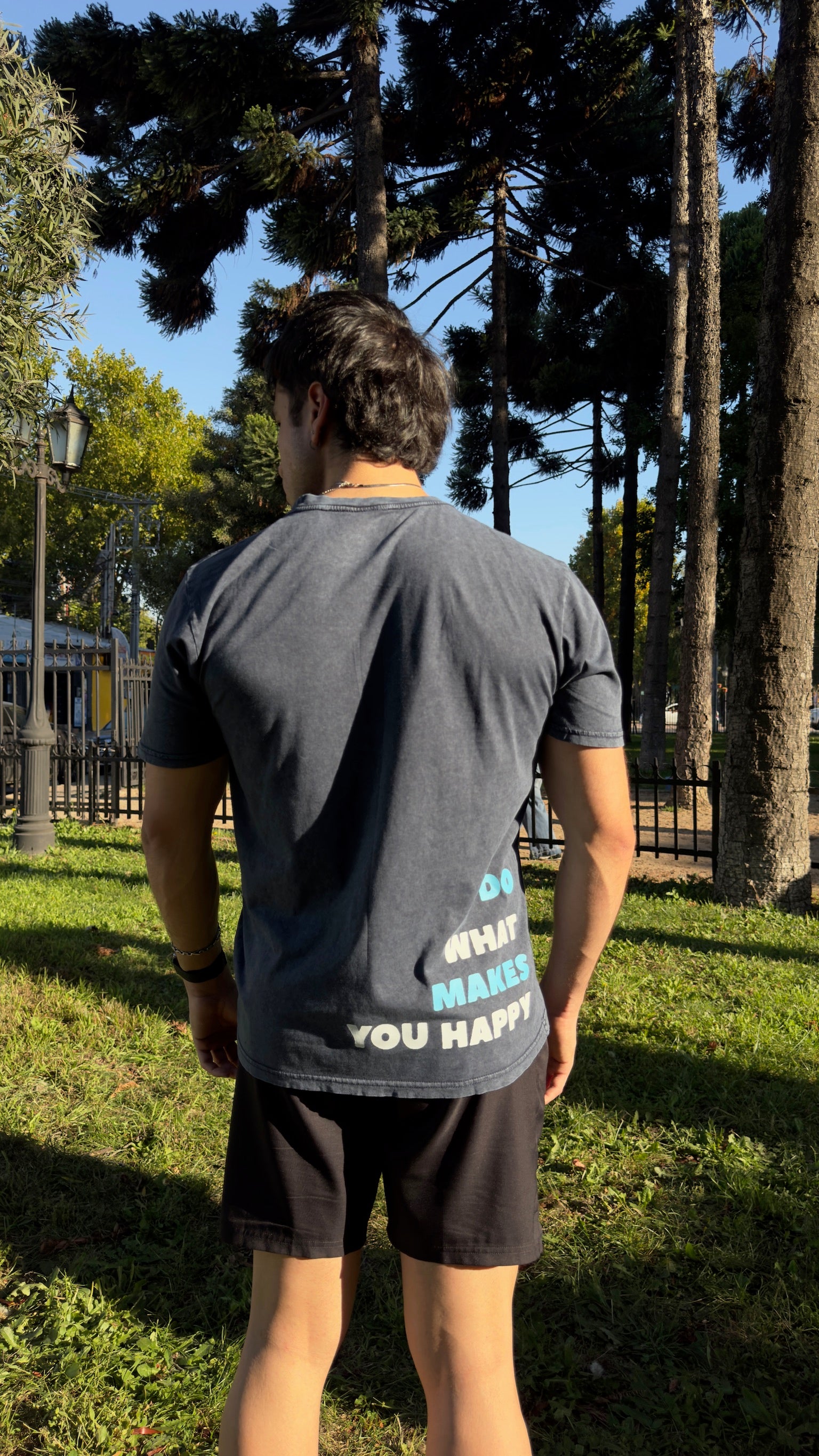 Polera Do What Makes You Happy